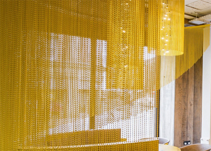ديكور سقف الومنيوم سلسلة ربط ستائر لون ذهبي