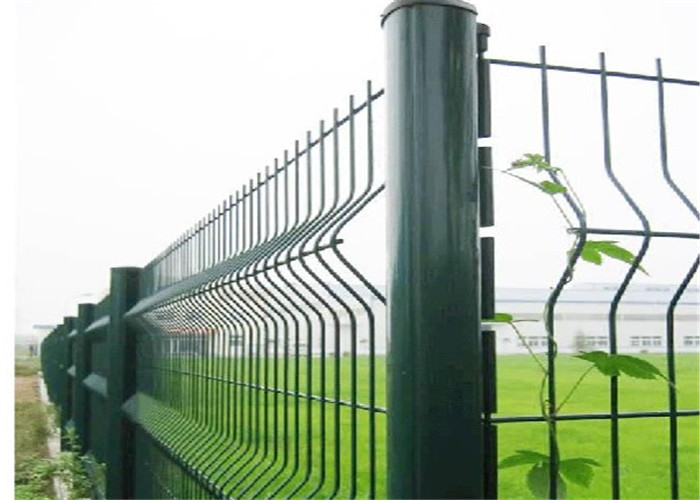 الأخضر الصلب 3D شبكة أسلاك السياج لوحات للمطار / البناء / السكك الحديدية